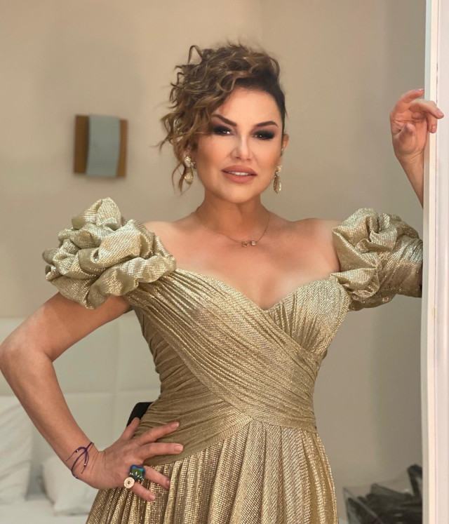 Deniz Seki son halini paylaştı, görenler Hadise ve Demet Akalın'a benzetti