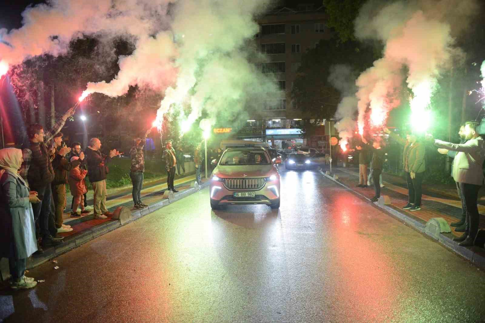 Bakan Varank, ‘Uyumayan Kütüphane’de gençlerle buluştu