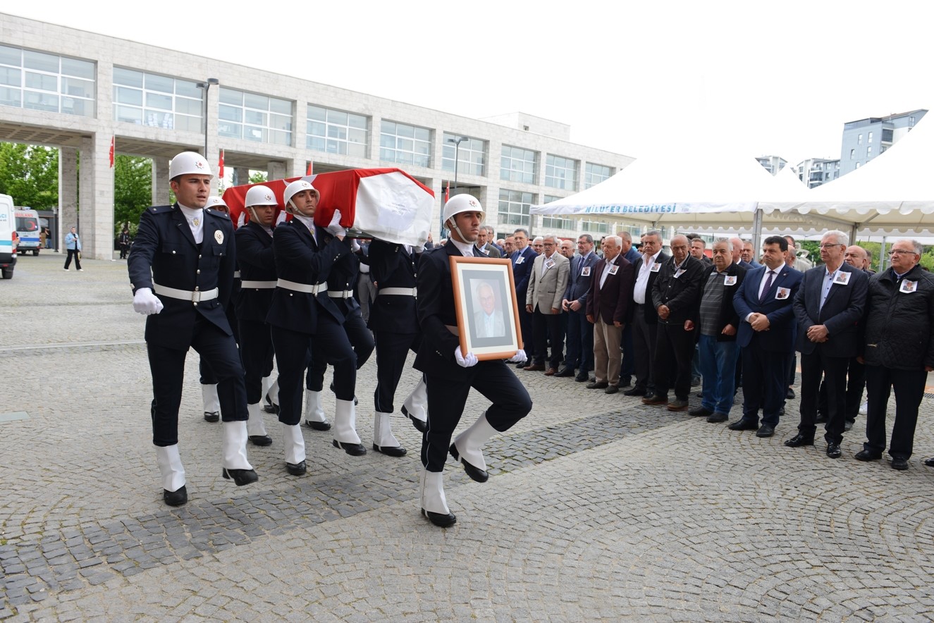 Eski milletvekili Abdullah Özer, son yolculuğuna uğurlandı