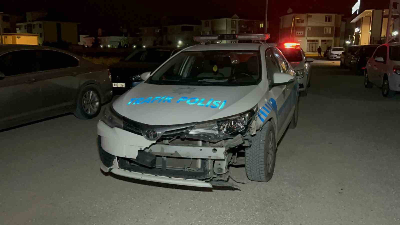 Kaçarken polis otosuna çarpan alkollü sürücü nefes kesen kovalamacayla yakalandı