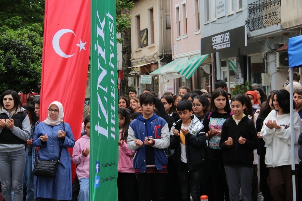 Eşrefoğlu Rumi vefatının 554. yılında İznik’te anıldı