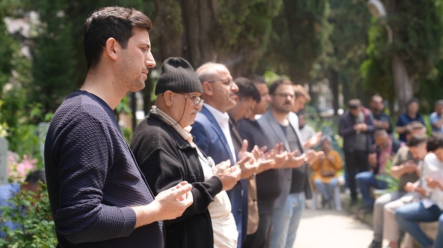 Eski Gürsu Belediye Başkanı Cüneyt Yıldız kabri başında anıldı