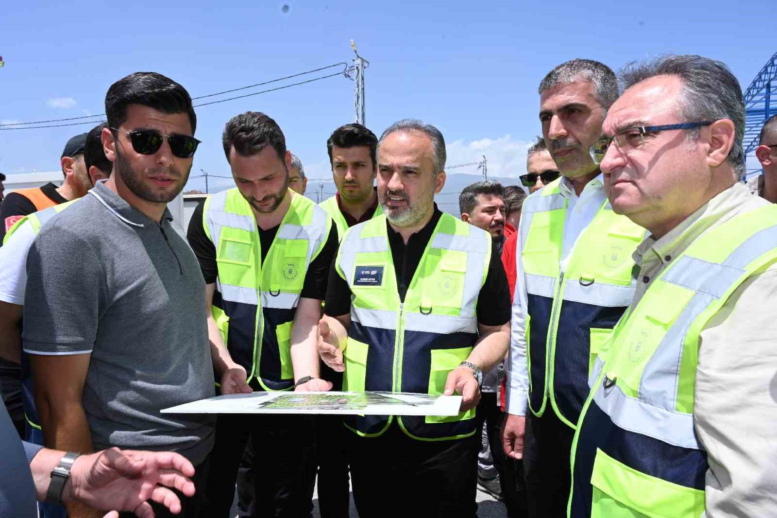 Hatay’da hayata Bursa ile sarılıyorlar