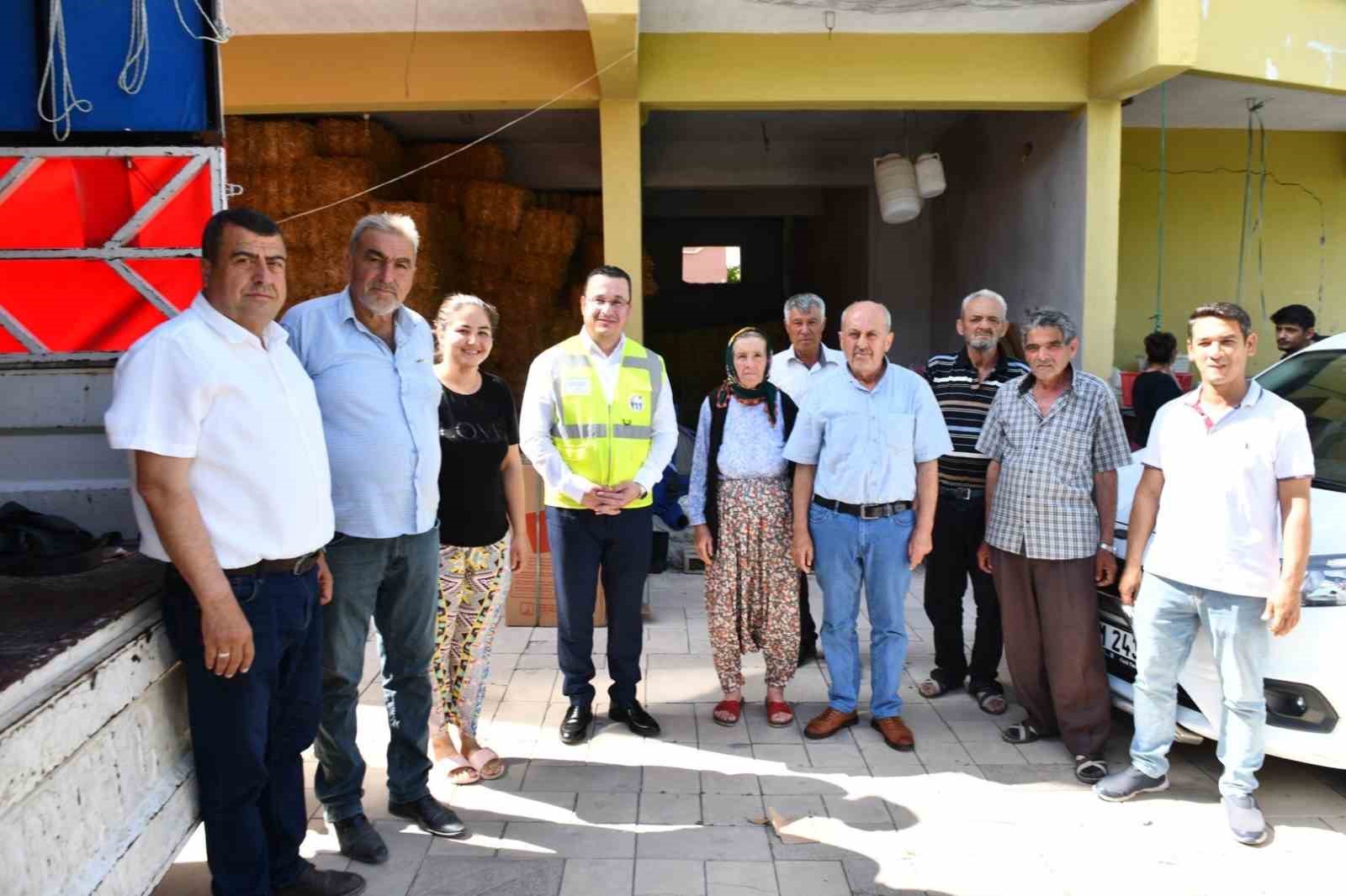 Başkan Kanar depremin yaralarını sarmaya devam ediyor