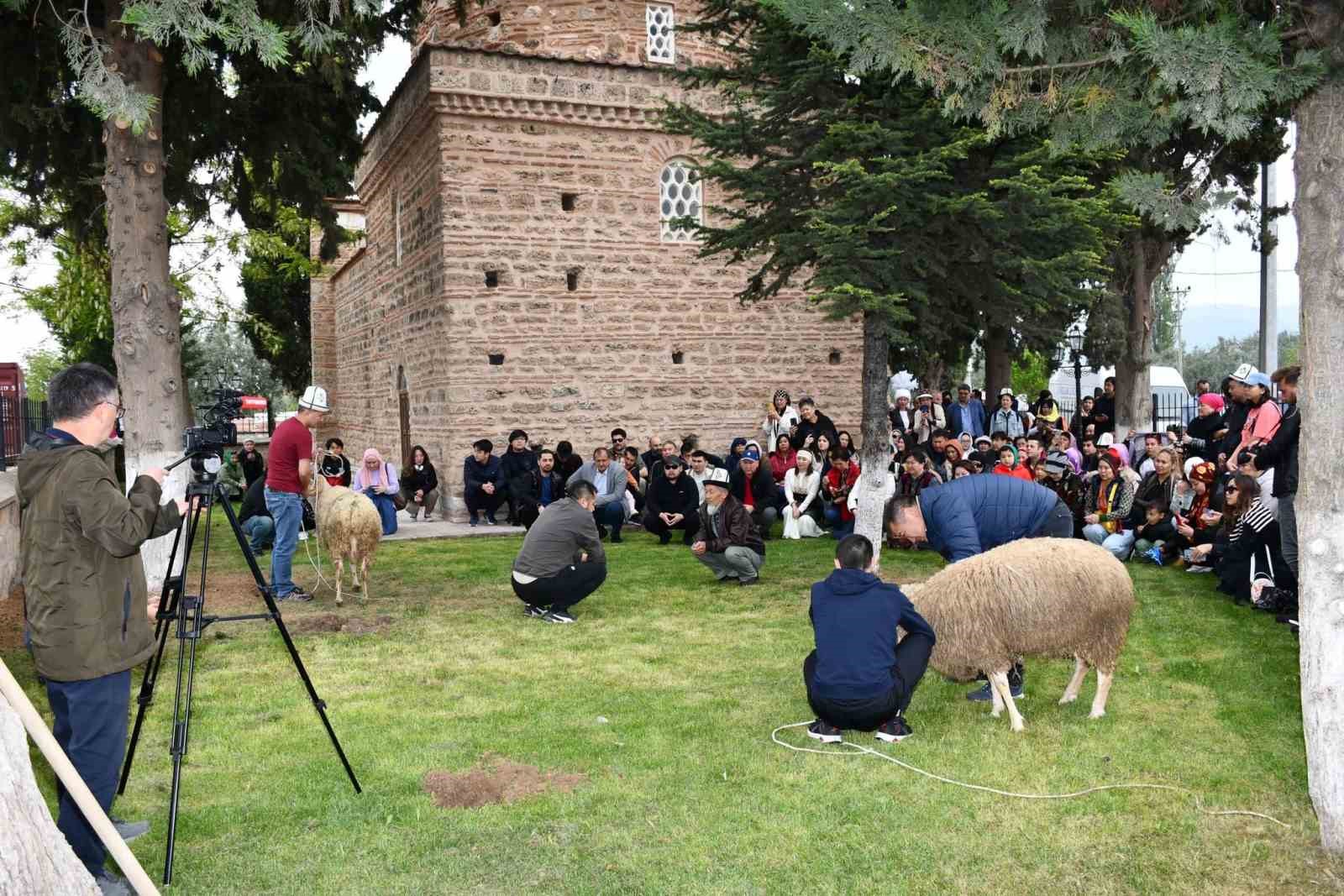 Geleneksel Kırgız Şenliği İznik’te gerçekleşti