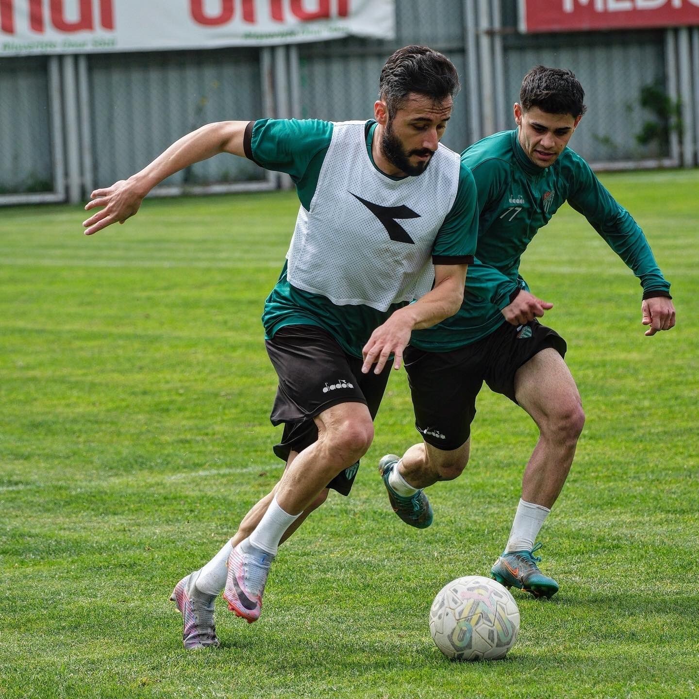 Bursaspor’da, çalışmalar devam ediyor