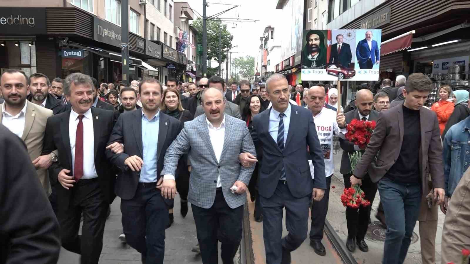 Bursa’da ’Sevgi Yürüyüşü’ne büyük ilgi