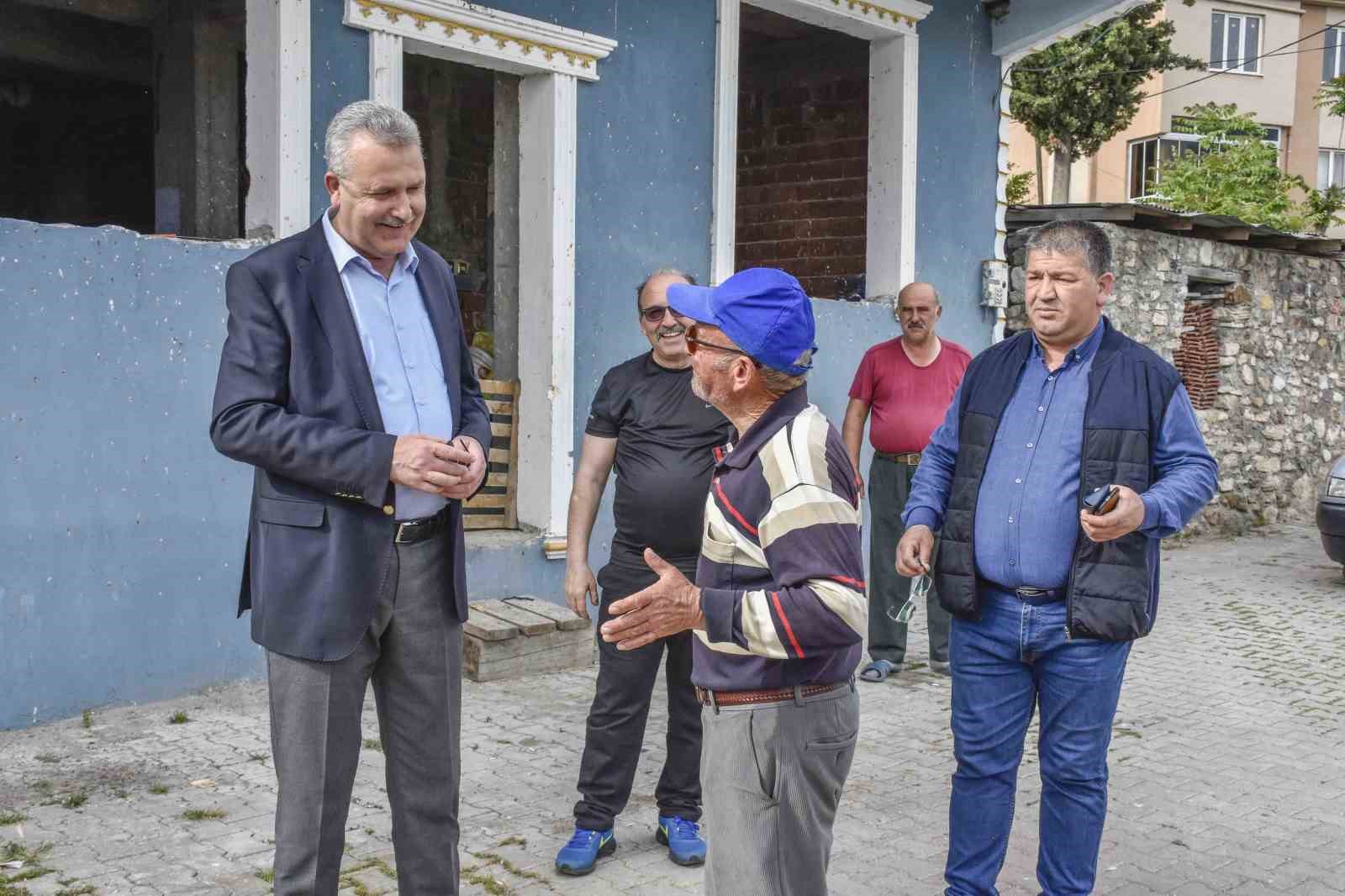 Yaren Leylek, yeni yuvasında dostu Adem Amca’ya komşu oldu