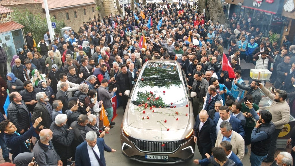 İznik, Bakan Varank’ı ve Togg’u bağrına bastı