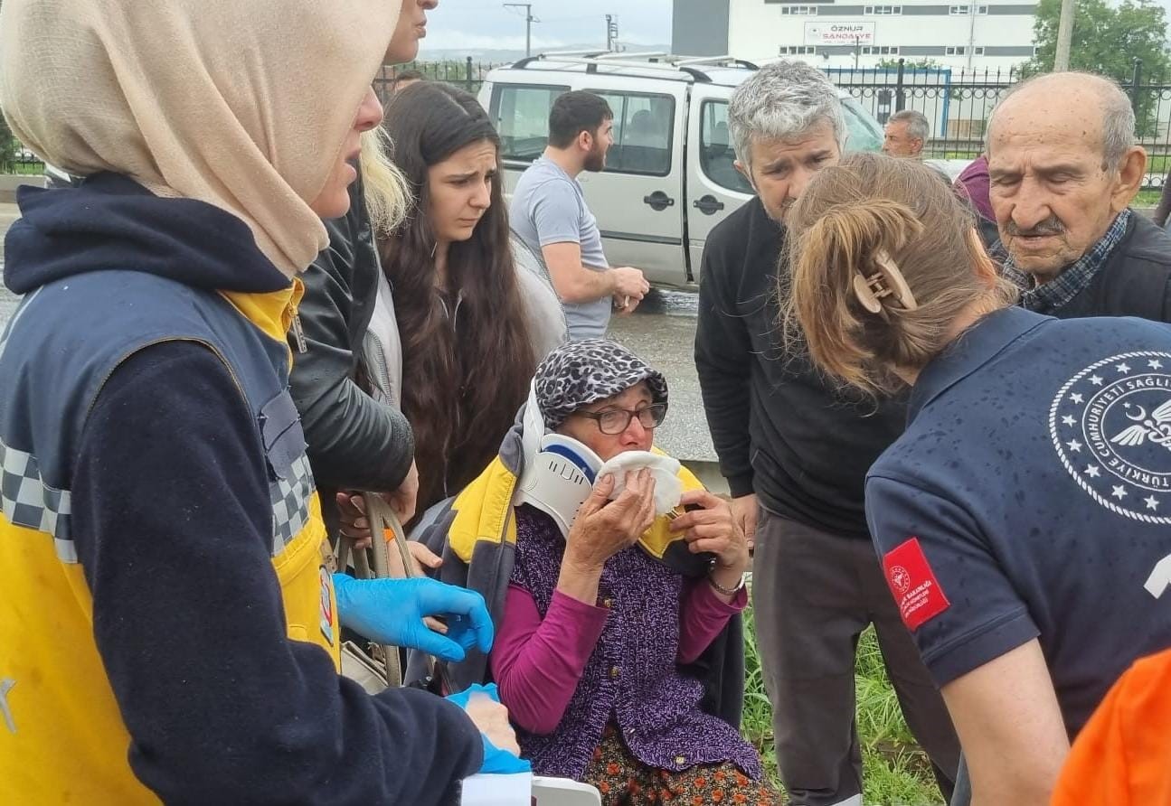 Zincirleme kazada 2 kişi yaralandı