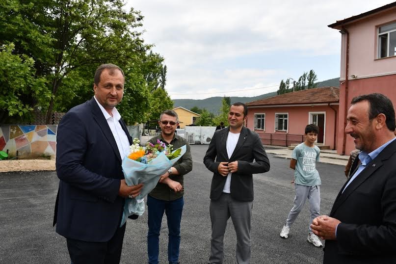 İznik’te yollar yenileniyor