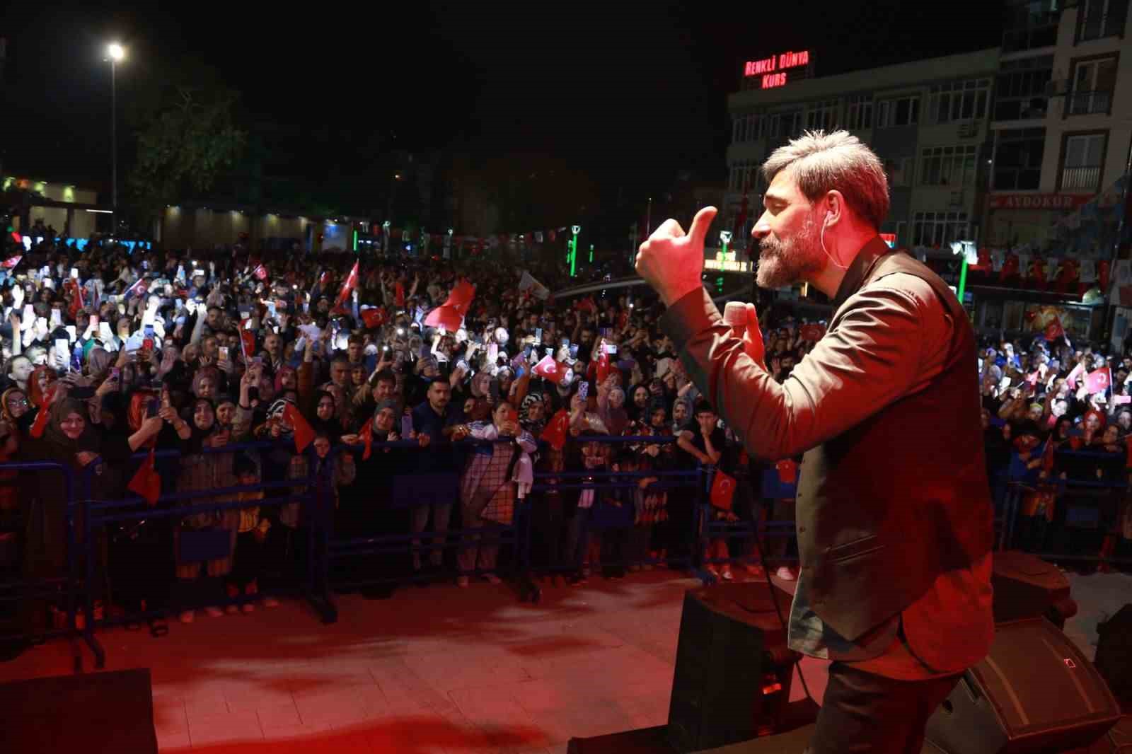 Uğur Işılak’tan unutulmayacak Kestel konseri