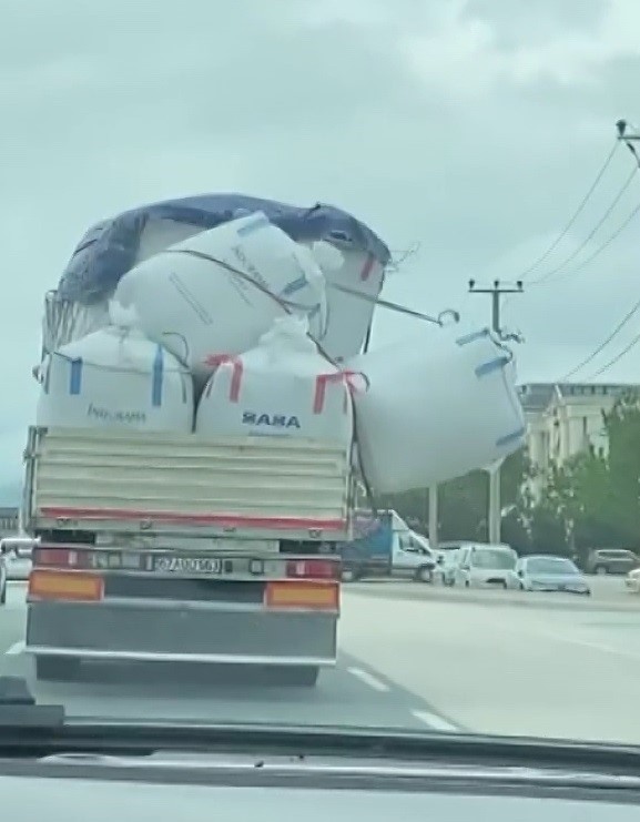 Bursa’da tehlikeli yolculuklar kamerada