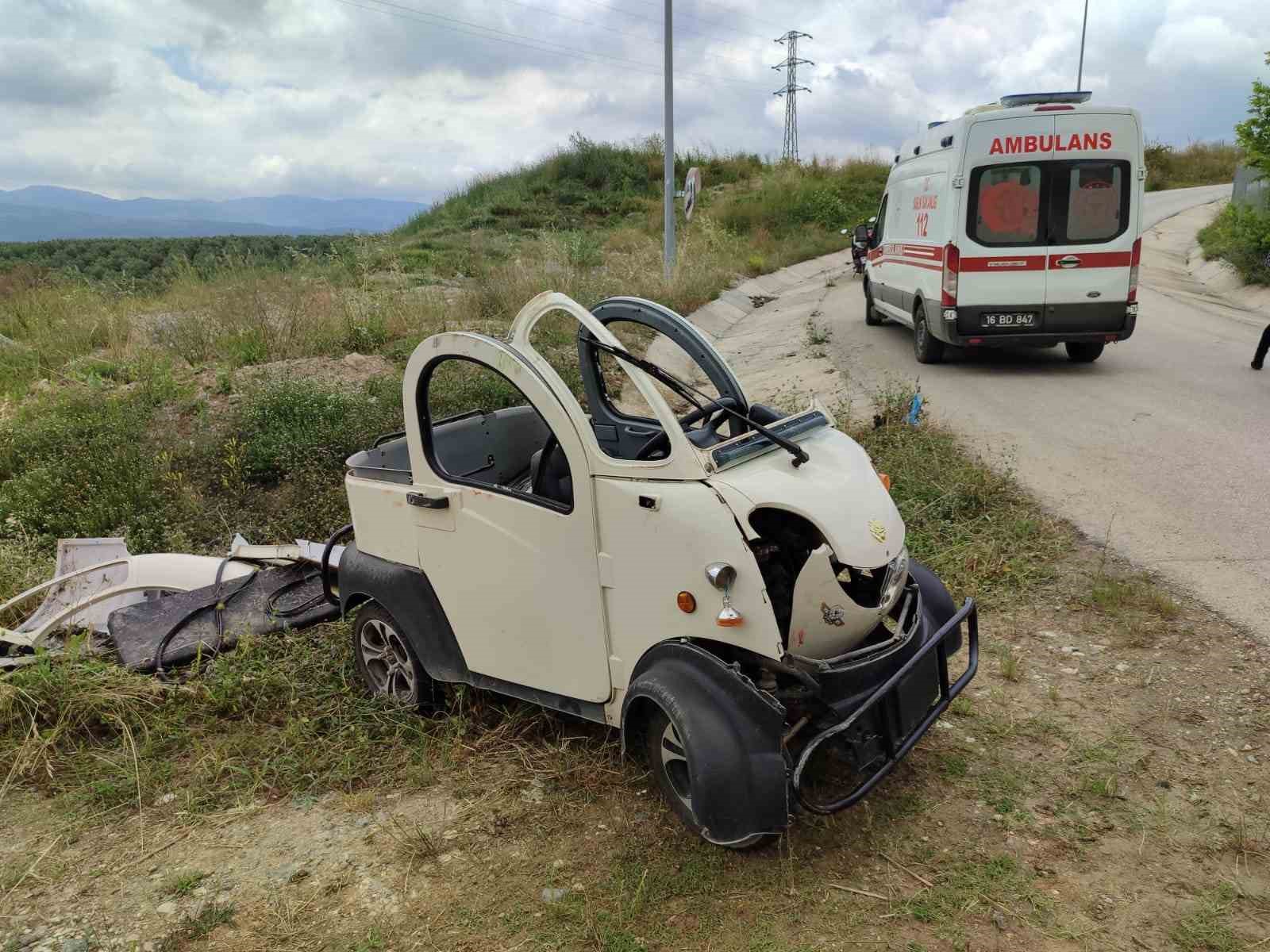 Bursa’da elektrikli bisiklet su kanalına uçtu: 3 yaralı