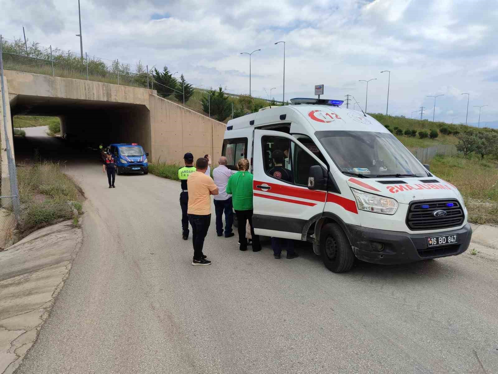 Bursa’da elektrikli bisiklet su kanalına uçtu: 3 yaralı