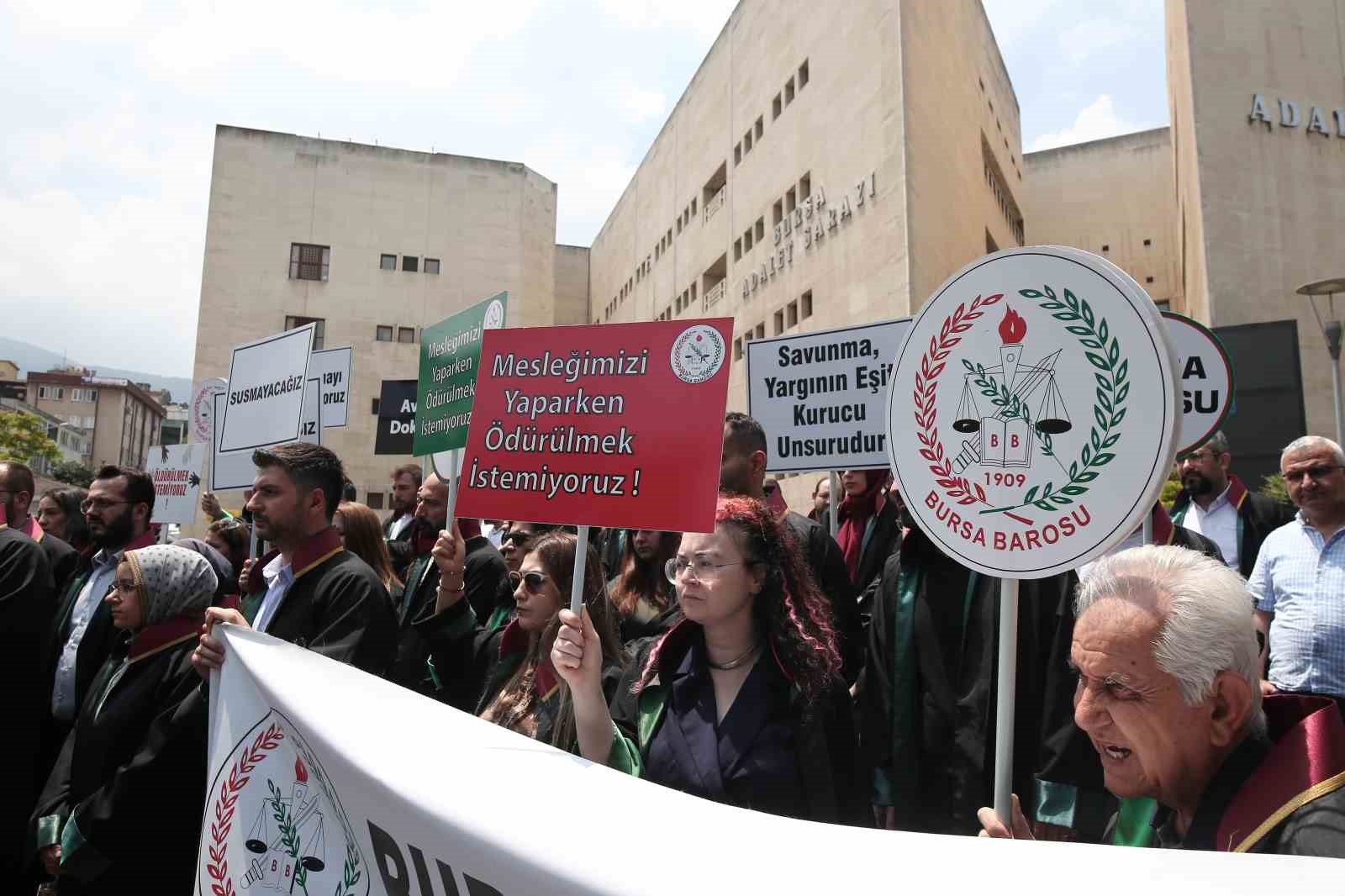 Saldırıya uğrayan avukat çift konuştu: “Planlı ve tasarlanmış şekilde yolumuz iki araçla kesilerek darp edildik”