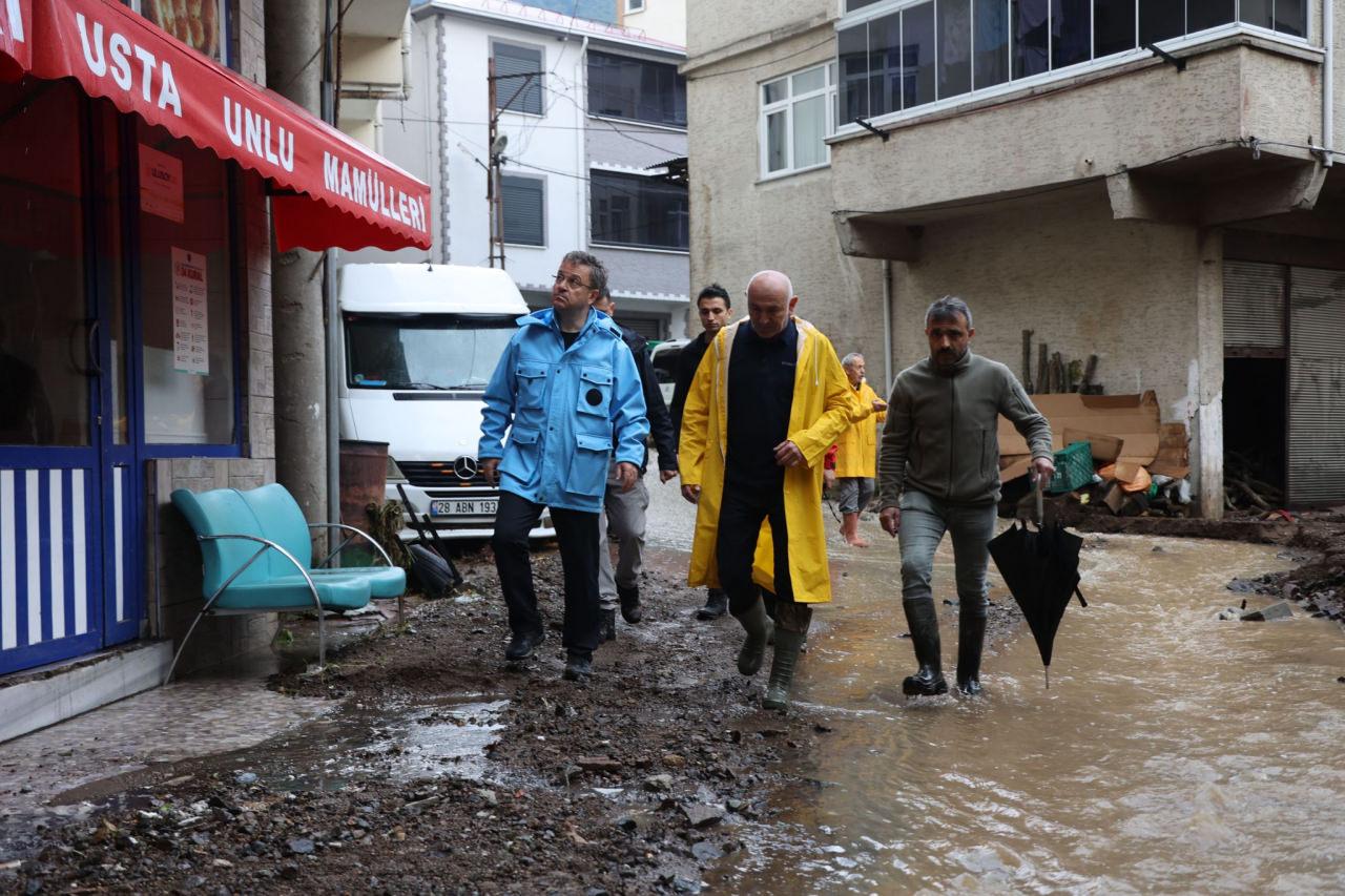 Giresun'da sel: Bir kişi kayboldu