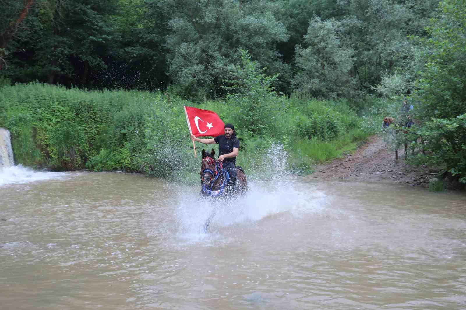 Evliya Çelebi Yolu 350 yıl sonra atlarla yeniden keşfedildi