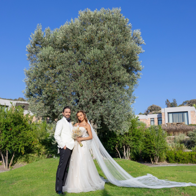 Ahmet Kural ve Çağla Gizem Şahin evlendi