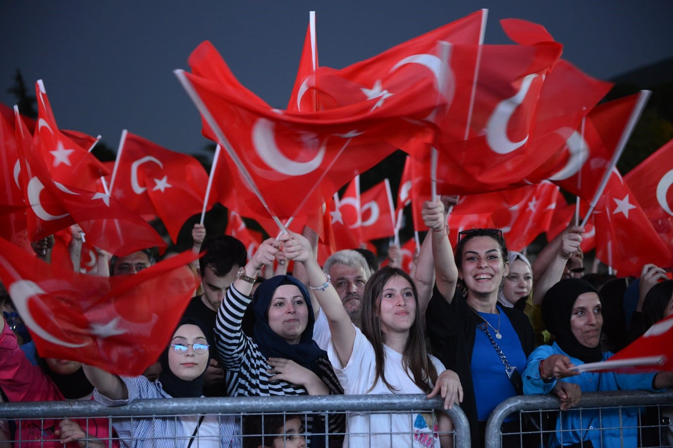 Yıldırım 15 Temmuz’da yine tek yürek, tek bilek