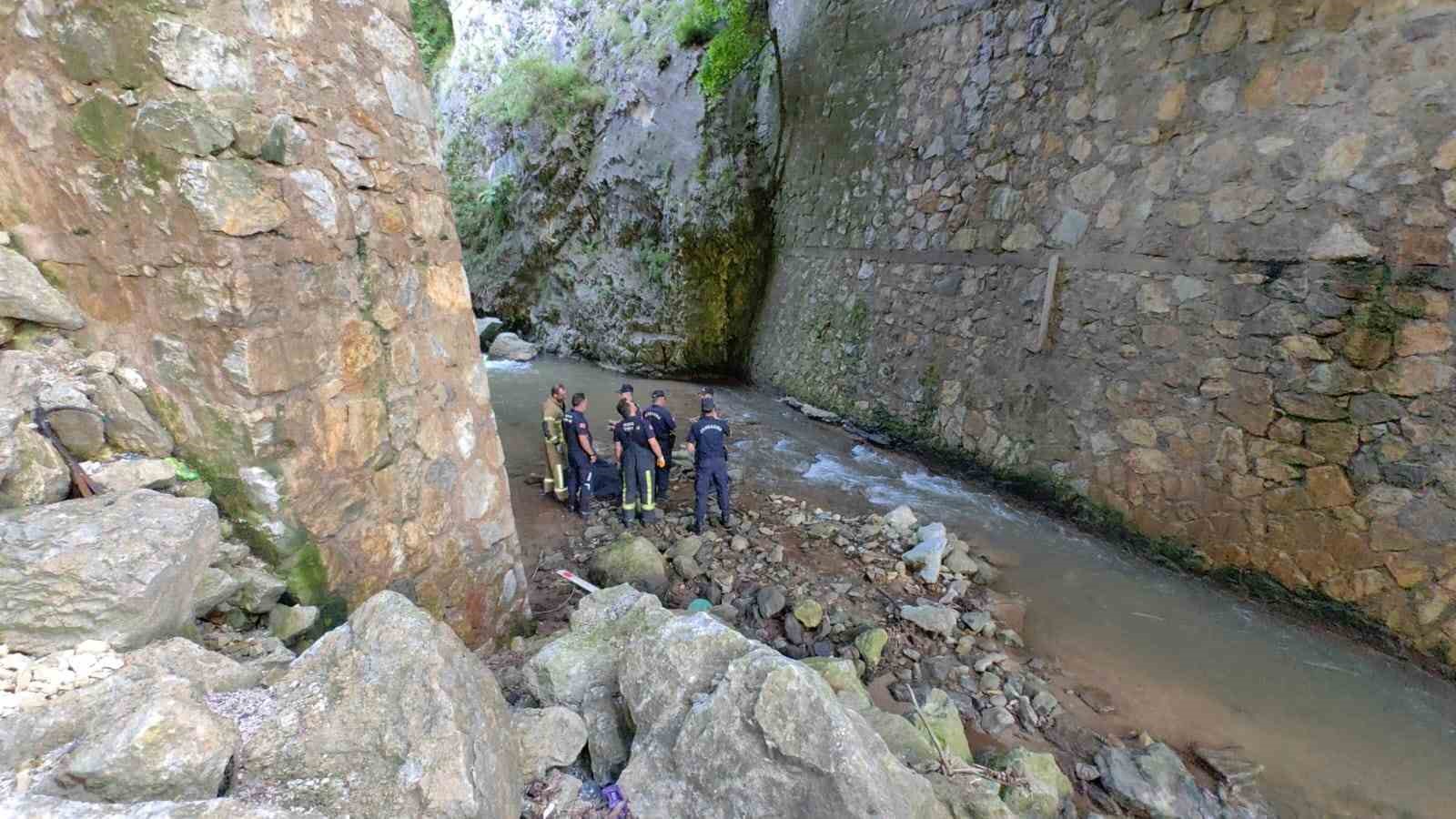 Bursa’da dere yatağında kadın cesedi bulundu