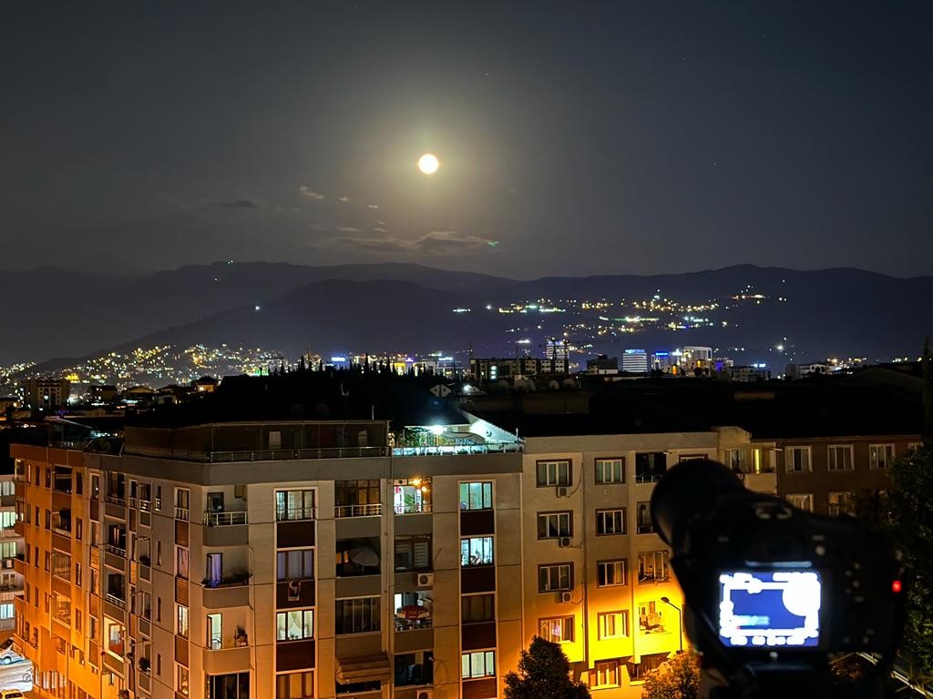 Bursa’da dolunay görenleri mest etti