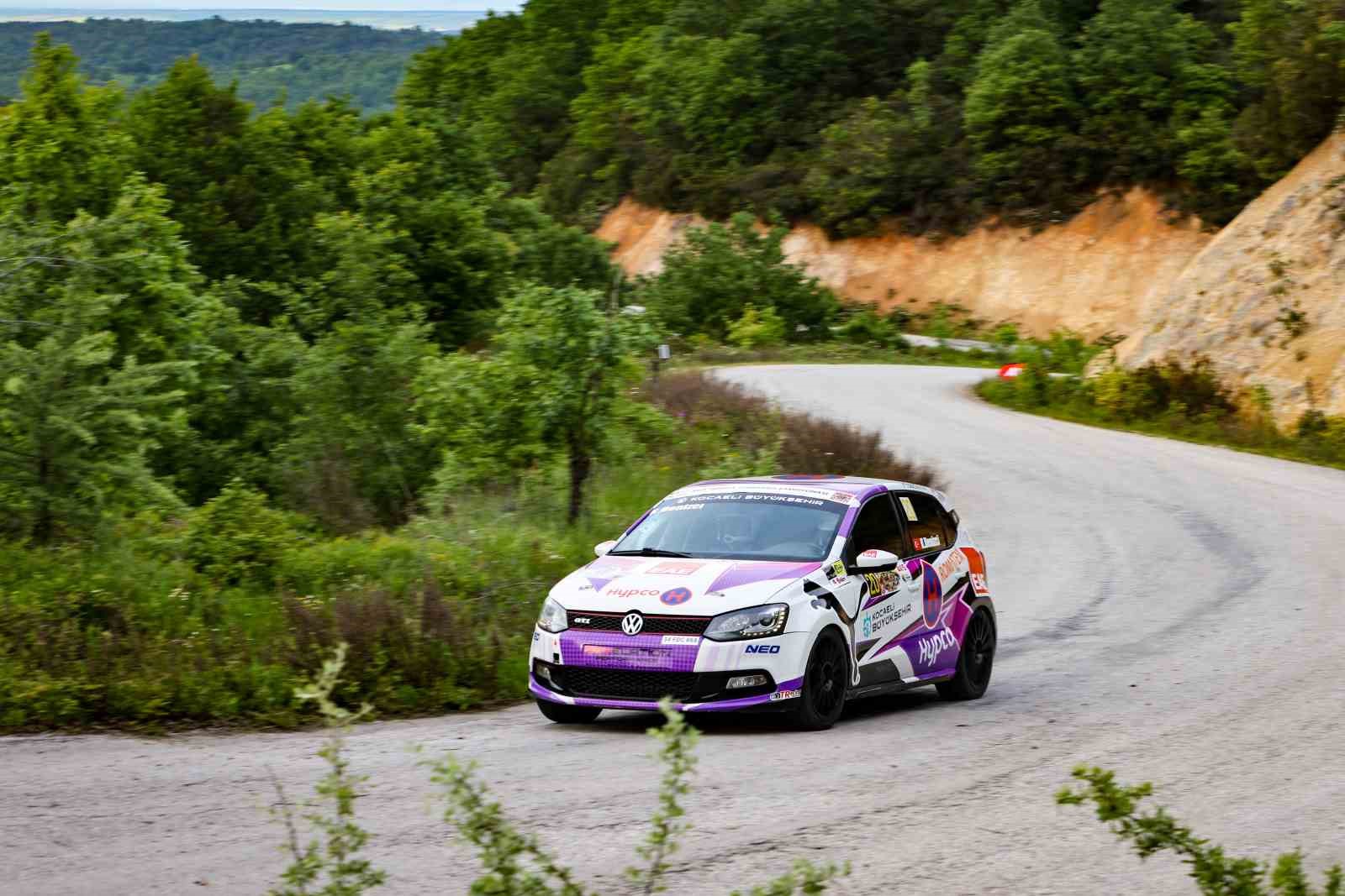 Türkiye’nin ilk engelli ralli pilotu pistlerde engel tanımıyor