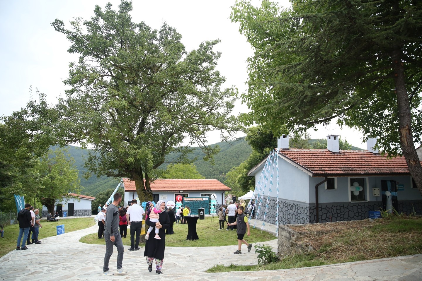 Üçpınar’daki eski köy okulu konuk evi oldu