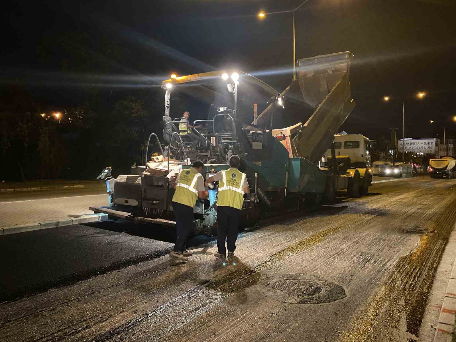 Bin 200 ton asfaltla 800 metrelik güzergah yanilendi