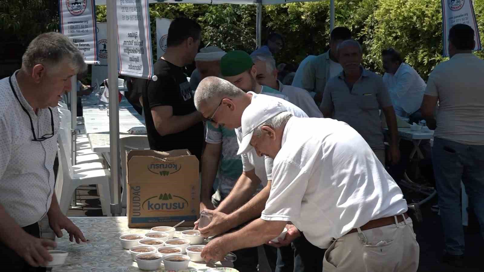 Aşure kazanları birlik ve beraberlik için kaynadı