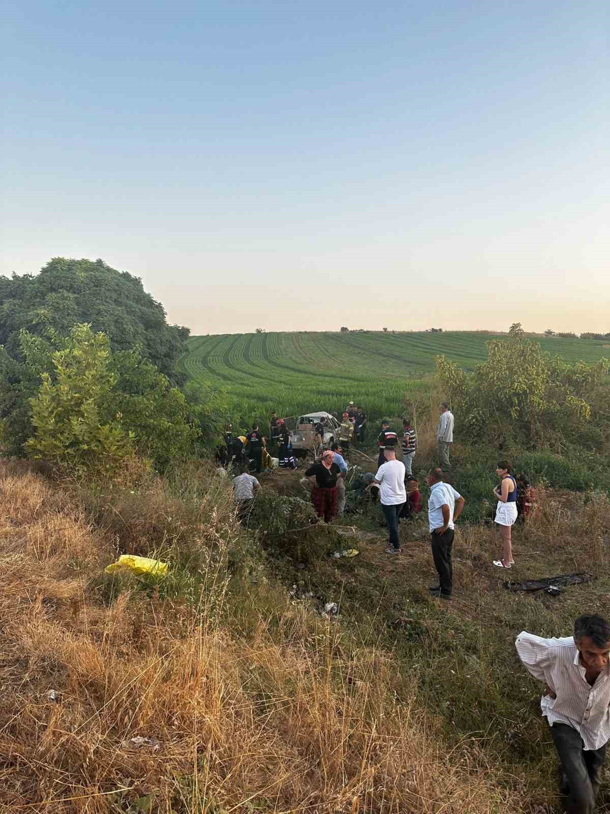 Karacabey’de feci kaza:11 yaralı, 3 ölü