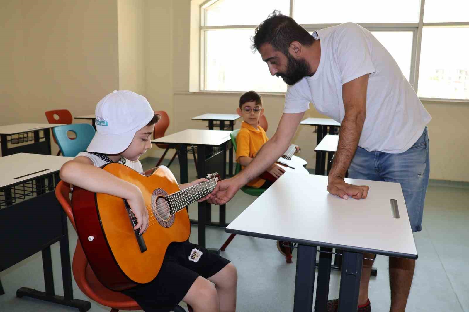 Yıldırım Belediyesi’nden çocuklara ücretsiz kurs