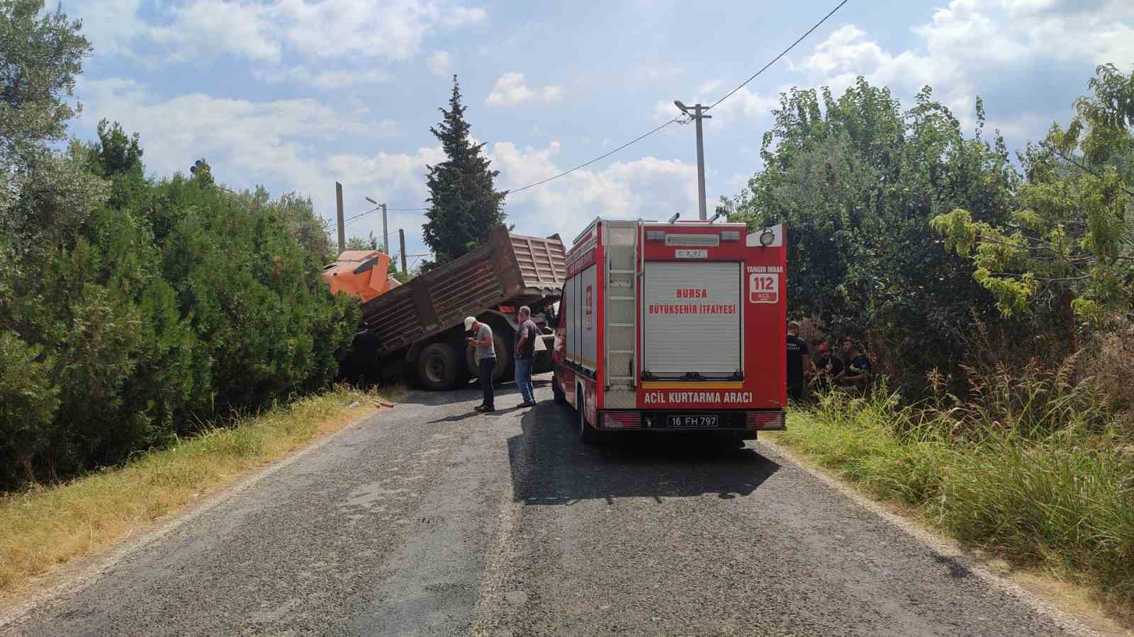 Ağır tonajlı araçlar çarpıştı: 2 yaralı