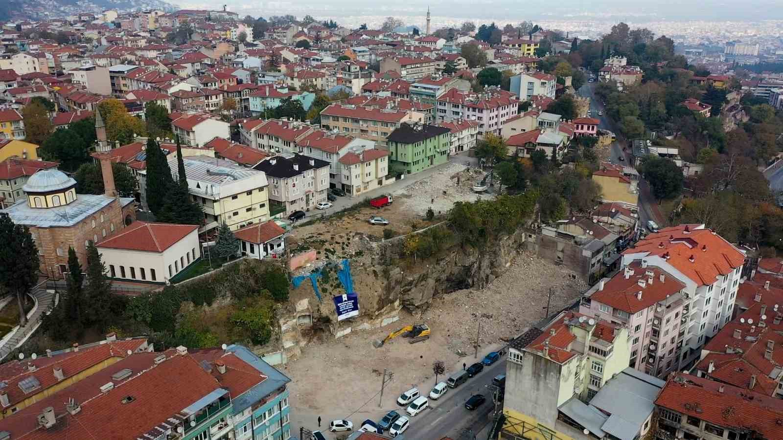 1326 Bursa’sı Hisar’da ortaya çıkıyor