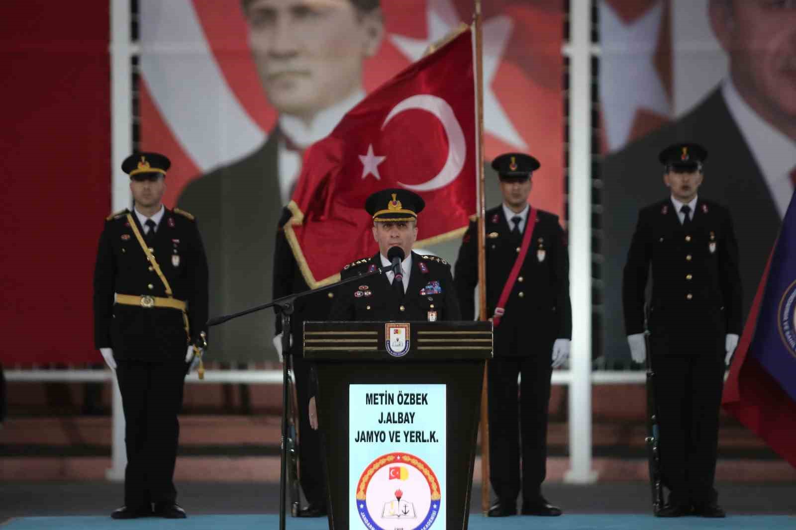 Işıklar Jandarma Meslek Yüksekokulu 402 öğrencisini törenle mezun etti