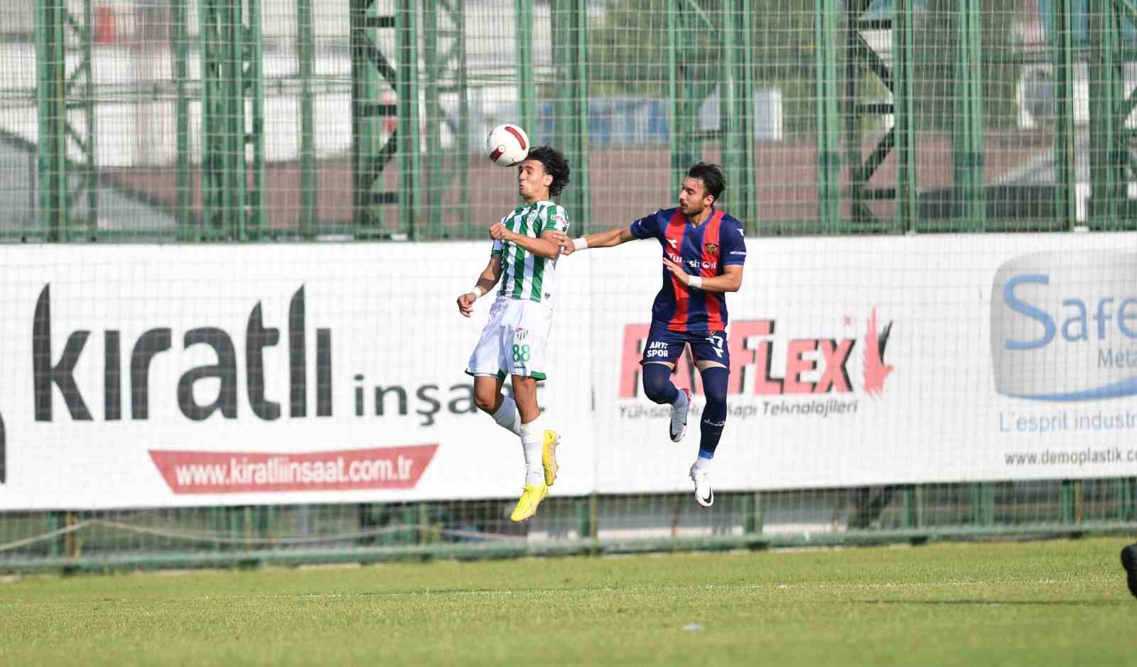 TFF 2. Lig: Bursaspor: 1 - Yeni Mersin İdman Yurdu: 1