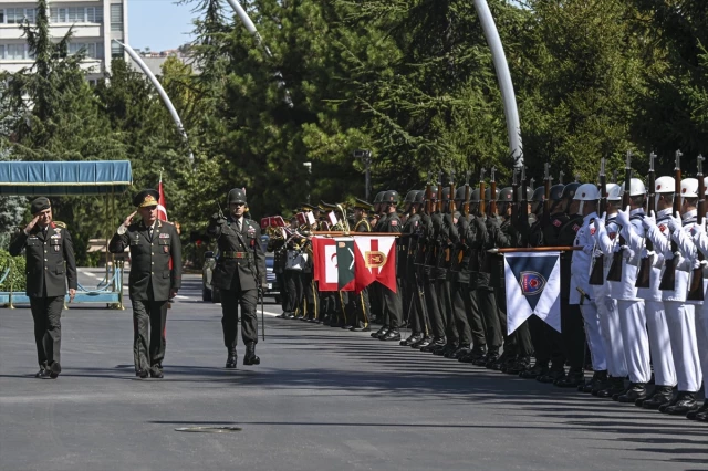 Ermenistan'ı titreten kare! Azerbaycan Genelkurmay Başkanı Türkiye'yi ziyaret etti