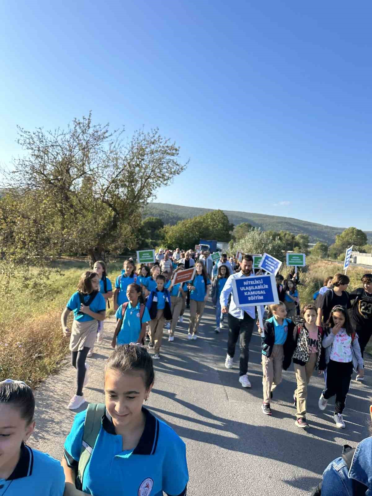 Okul yolu çileye döndü