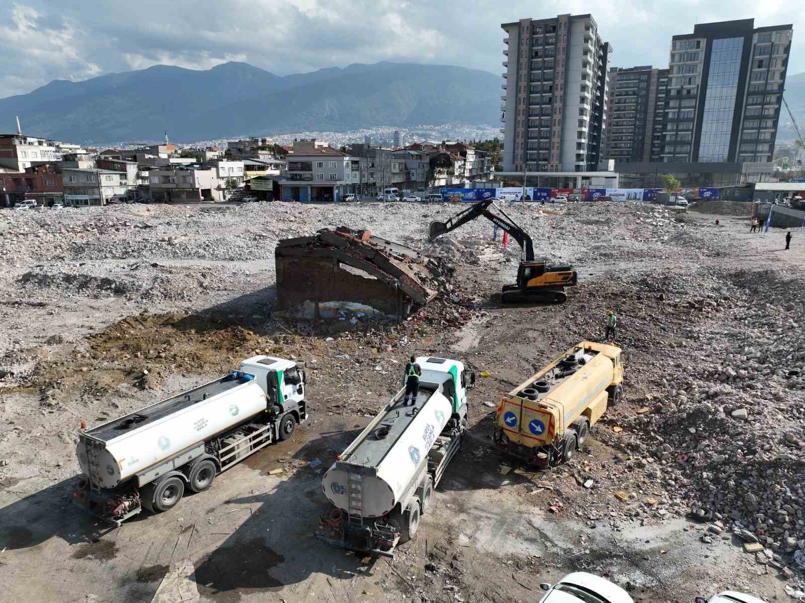 İstanbul Yolu’nda dönüşüm tamam, Altıparmak’ta ilk kazma yıl sonunda