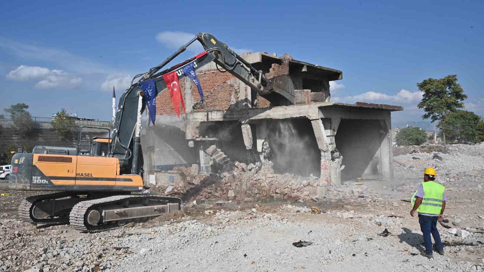 İstanbul Yolu’nda dönüşüm tamam, Altıparmak’ta ilk kazma yıl sonunda