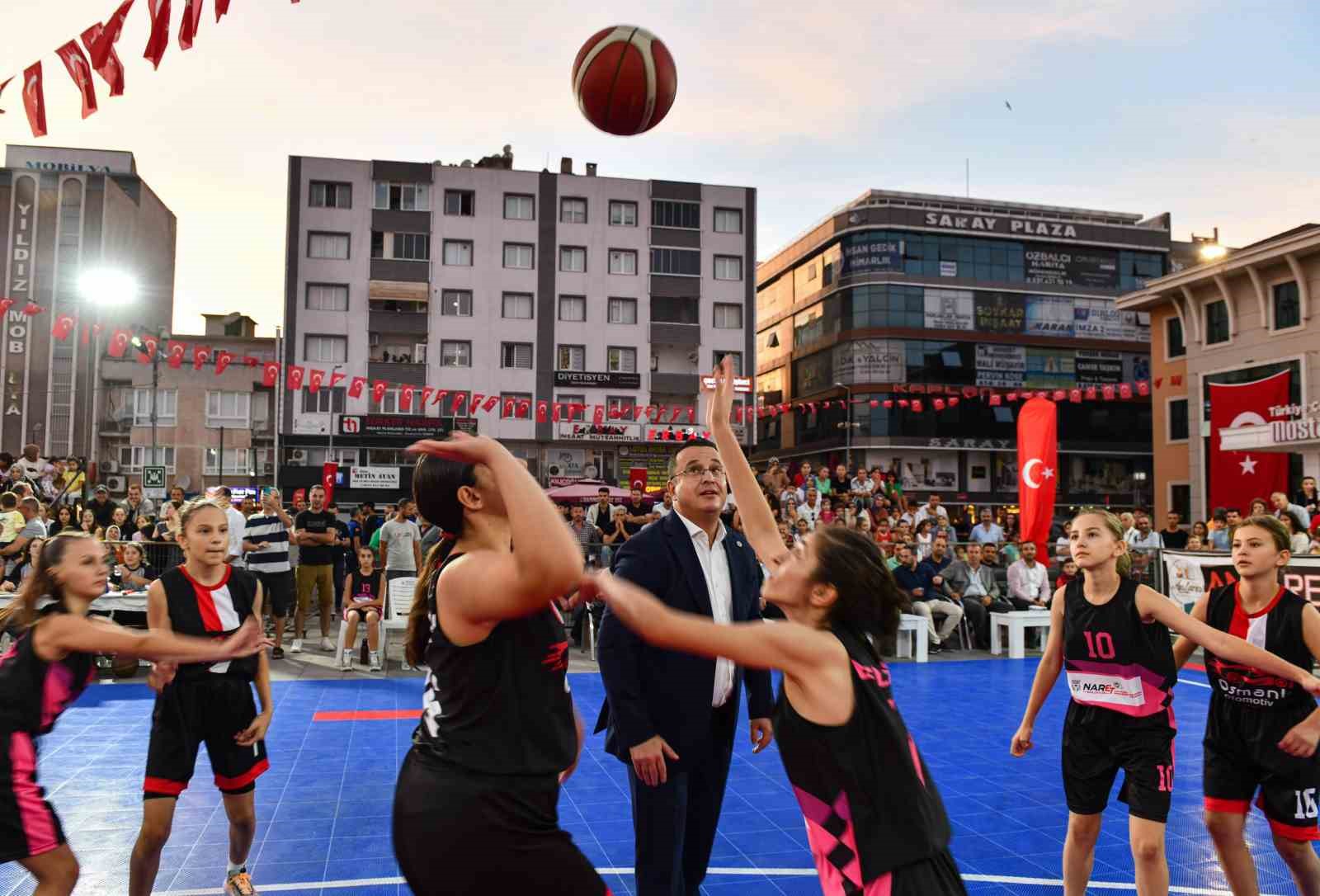 Mustafakemalpaşa’nın markası Tatlıtop Basketbol Şenlikleri başladı