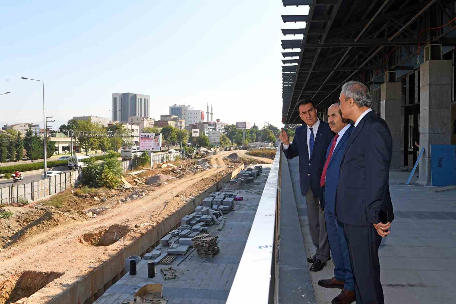 Vali Demirtaş, Osmangazi Meydanı’nı inceledi