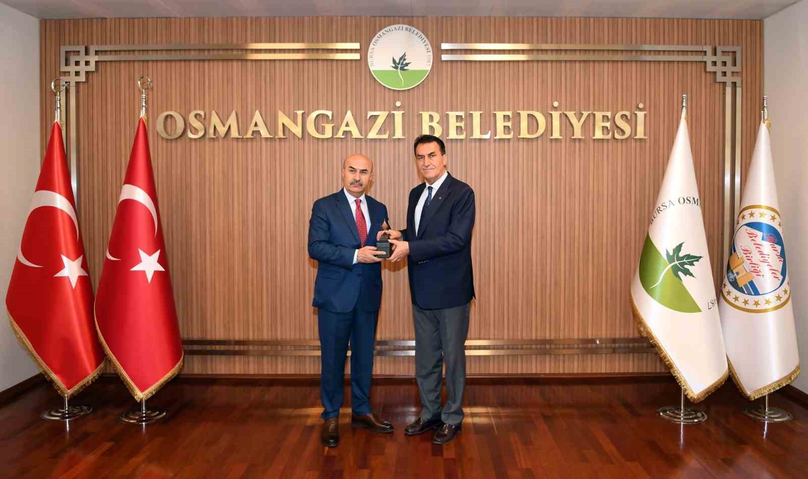 Vali Demirtaş, Osmangazi Meydanı’nı inceledi