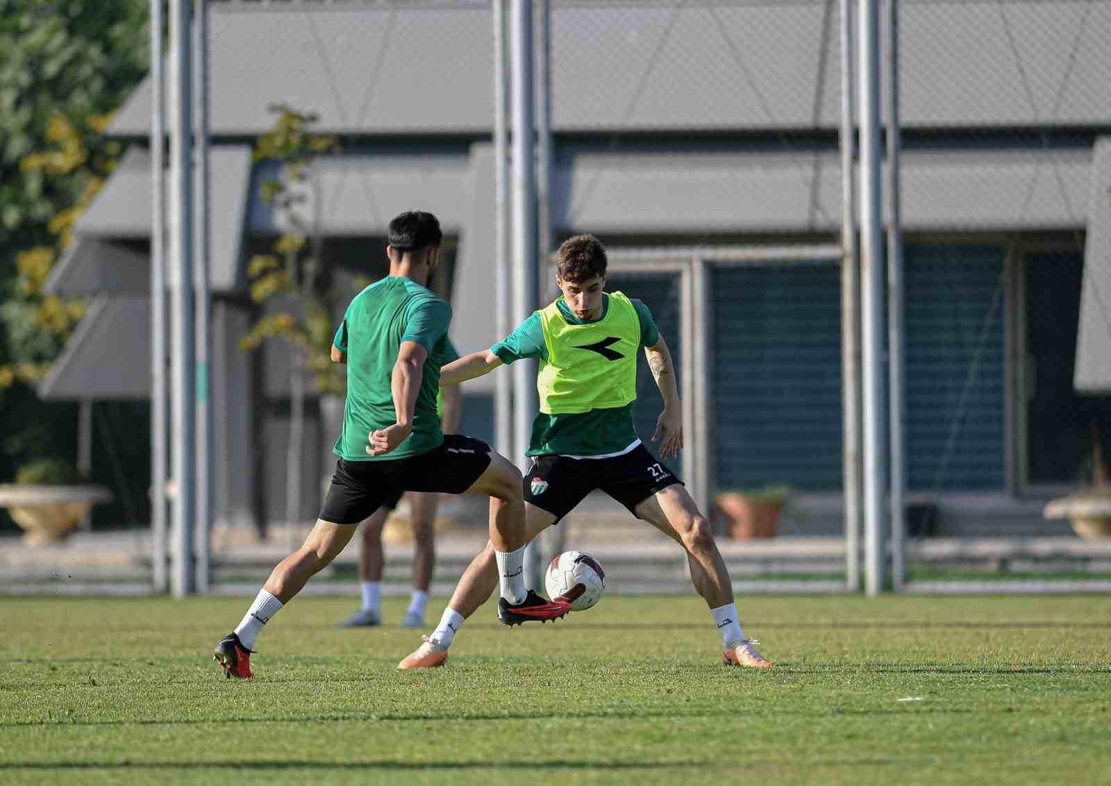 Bursaspor’da Altınordu maçı hazırlıkları başladı