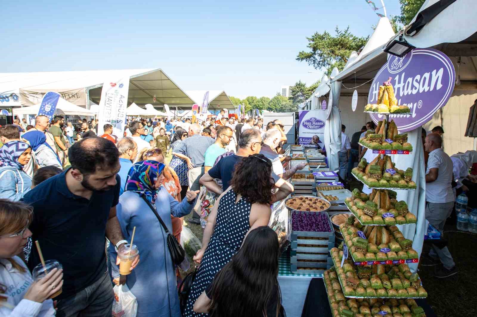 Gastronomi festivaline 3 günde 500 bin ziyaretçi