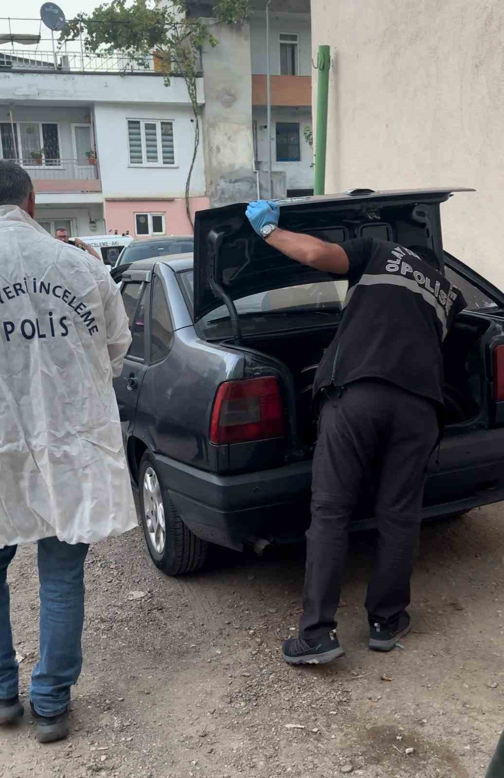 (Özel) Çalınan aracını 24 saat geçmeden polis buldu, çaldırmamak için araçta uyudu