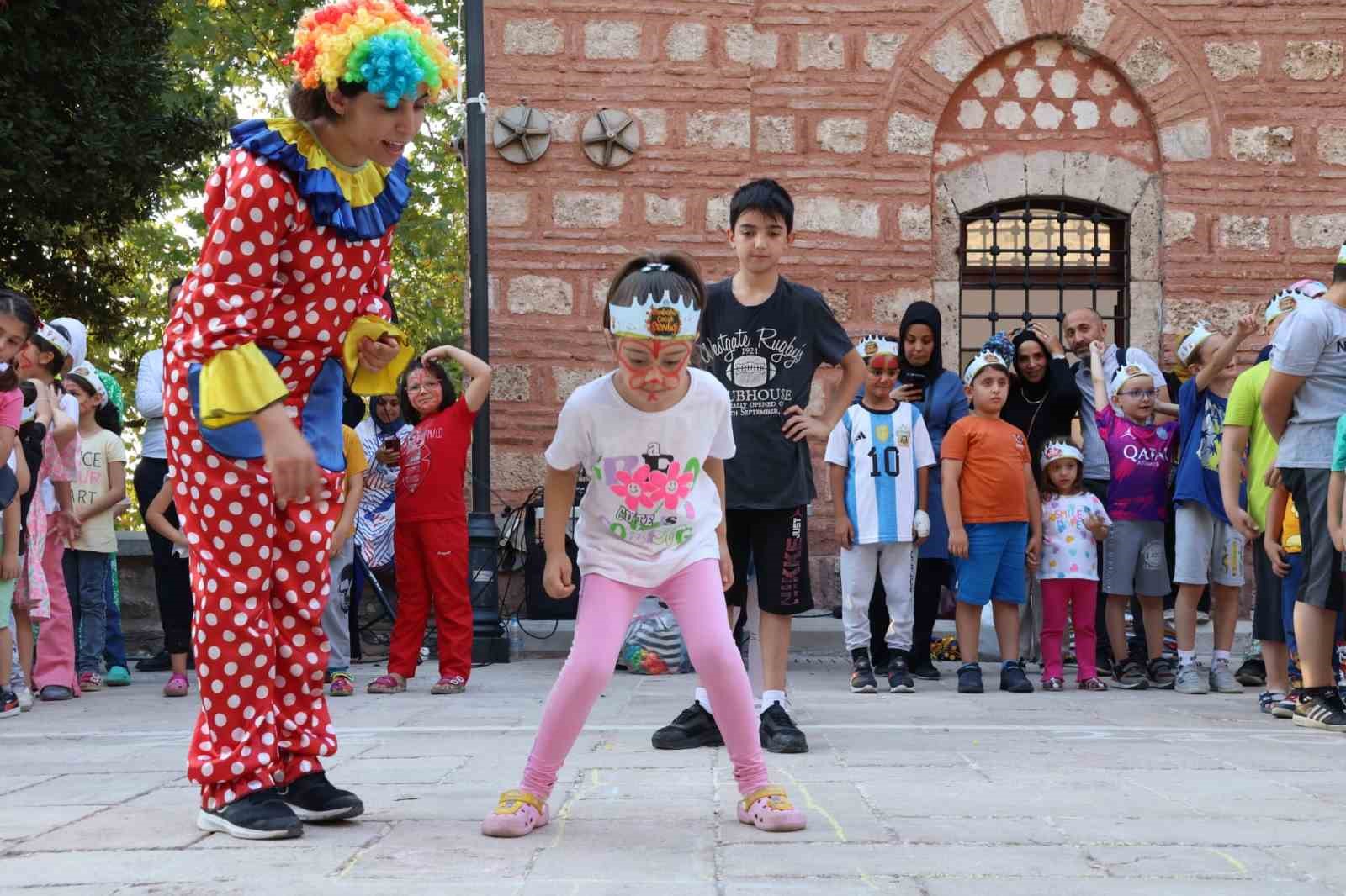 Yıldırım’da sokaklar şenlendi