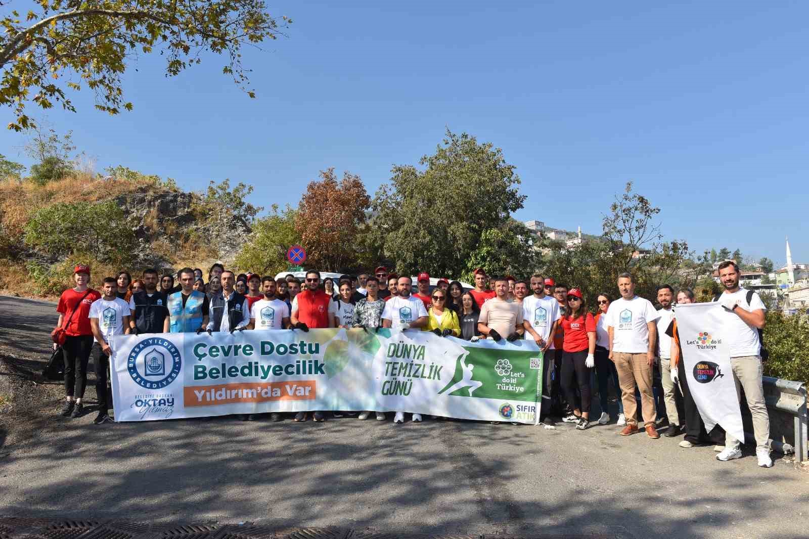 Yıldırım’da temizlik gününde 1 ton atık toplandı