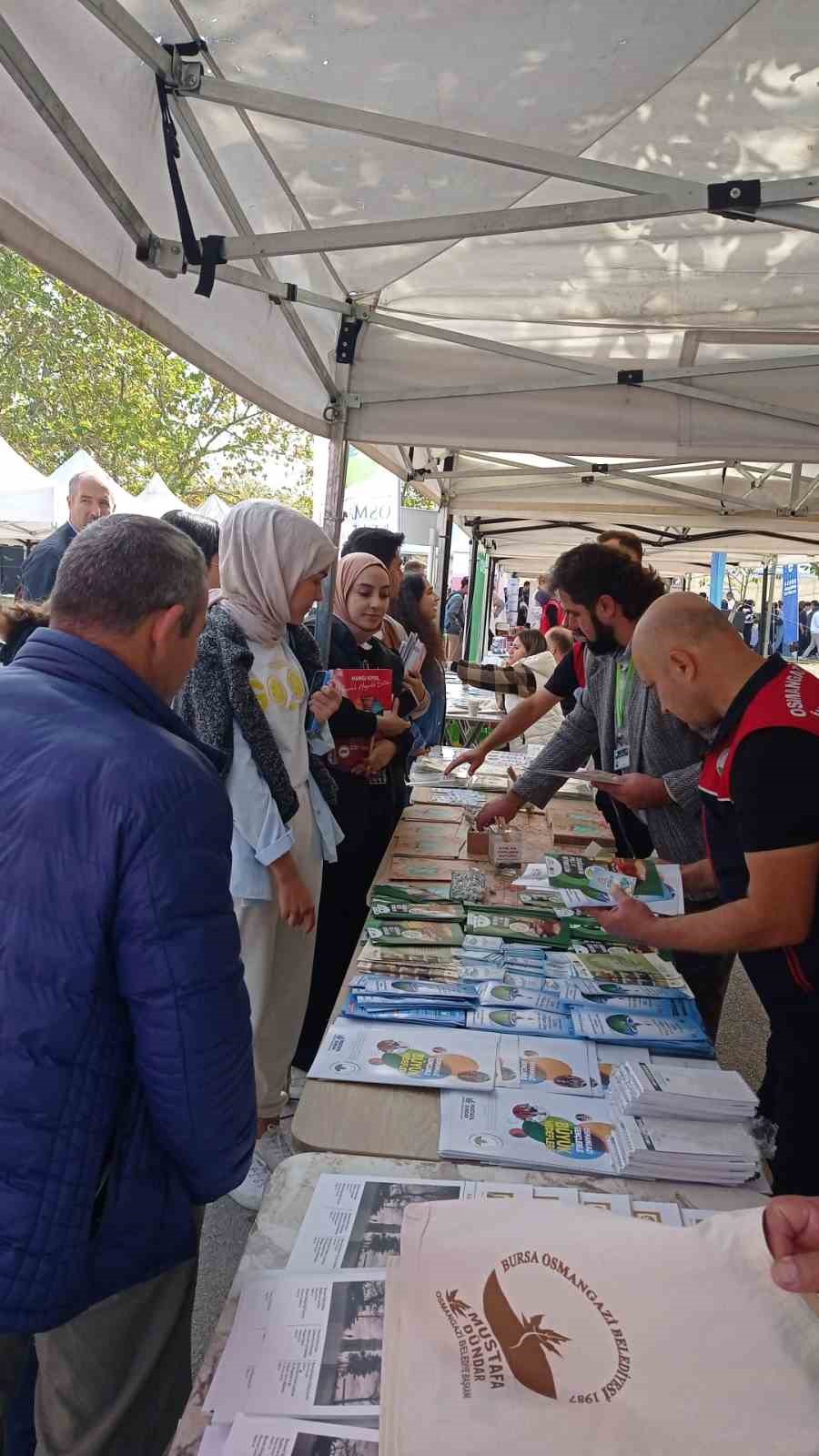 Üniversite öğrencilerine geri dönüşümün önemini anlatıldı