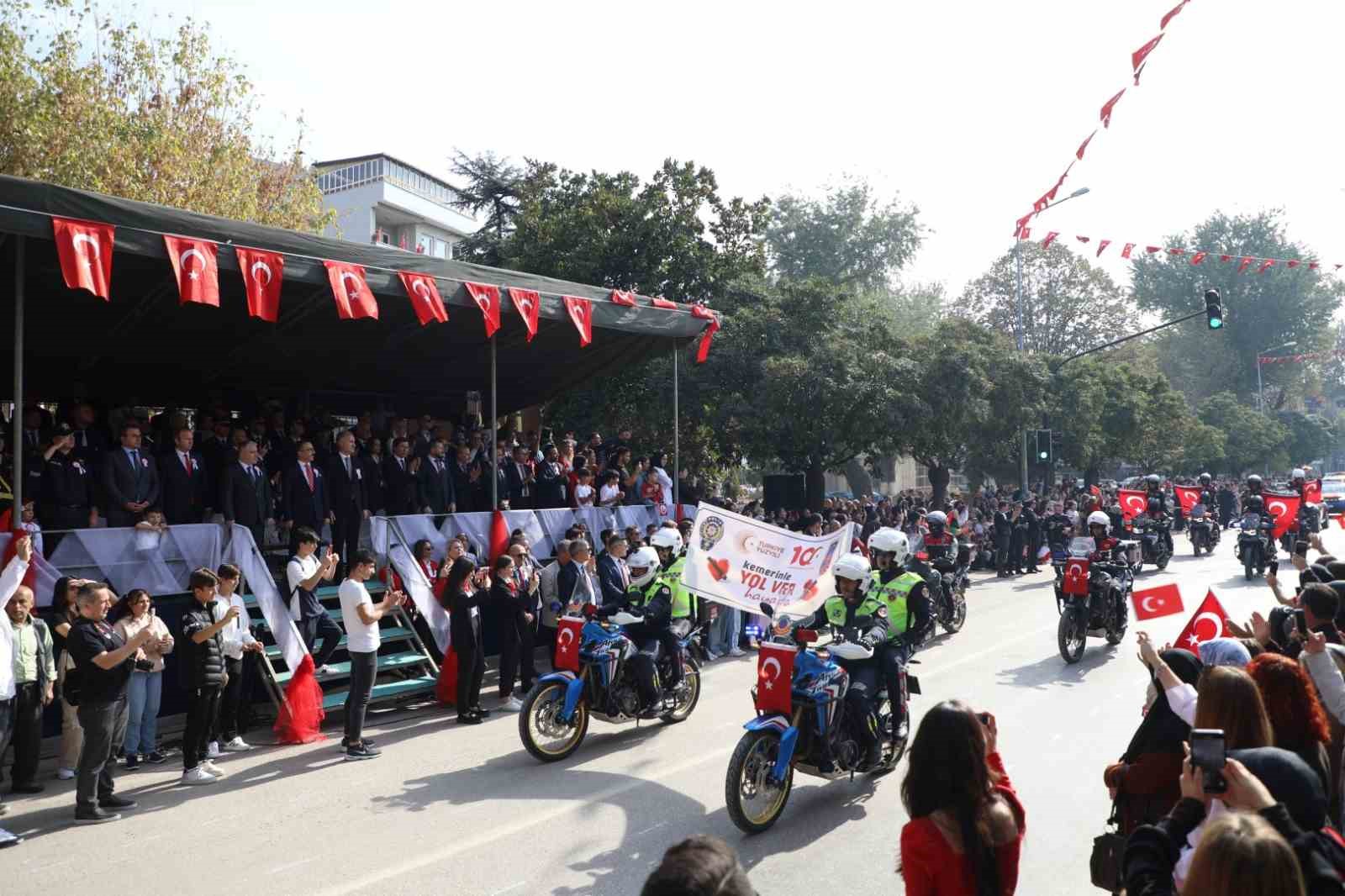 İnegöl’de Cumhuriyet Bayramı’nın 100. yıldönümü coşkuyla kutlandı